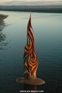 driftwood-sculptures-by-jeffro-uitto-knock-on-wood-5
