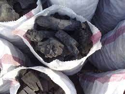 توقیف محموله قاچاق زغال جنگلی در ممسنی